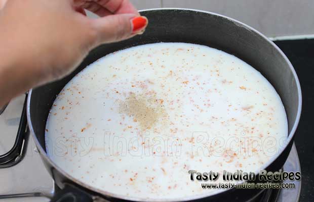 Add a pinch of cardamom powder and stir continue Add a pinch of cardamom powder and stir continue